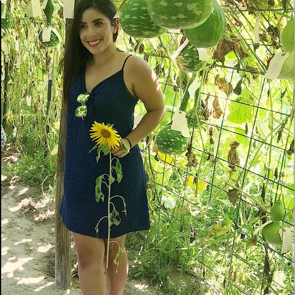 Meet your Posher, Alejandra - Picture 2 of 2